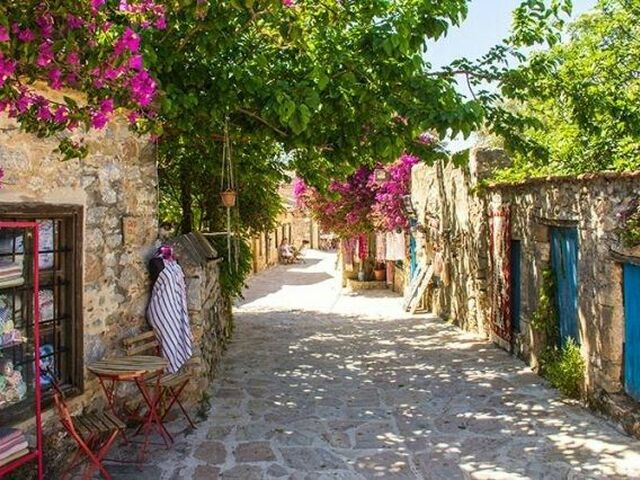 DATÇA BADEM ÇİÇEĞİ FESTİVALİ