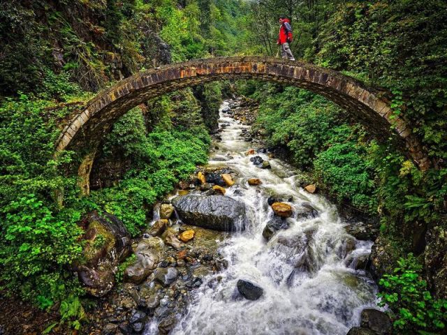 Uçaklı Premium Karadeniz Yayla Konaklamalı 5Gece 6Gün